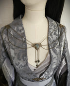 Labradorit Broschenkette ~ Fantasy Ausschnittschmuck mit Blättern ~ Cape Chain ~ Bronze Chain