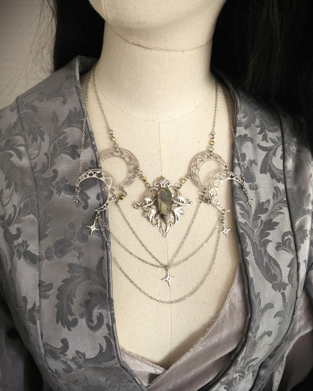 Labradorit Halskette mit Monden & Sternen – Celestial Witchy Fantasy Schmuck