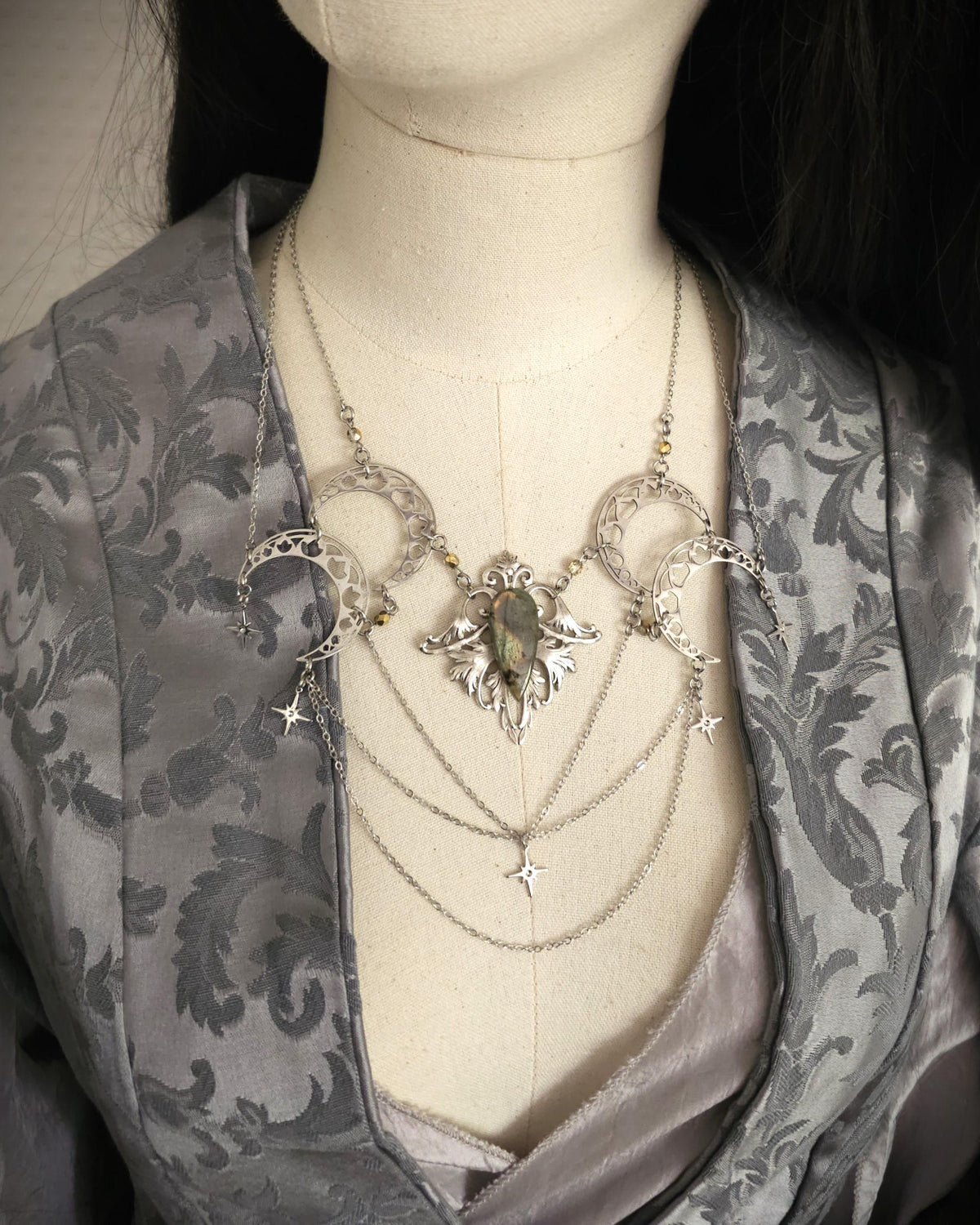 Labradorit Halskette mit Monden & Sternen – Celestial Witchy Fantasy Schmuck