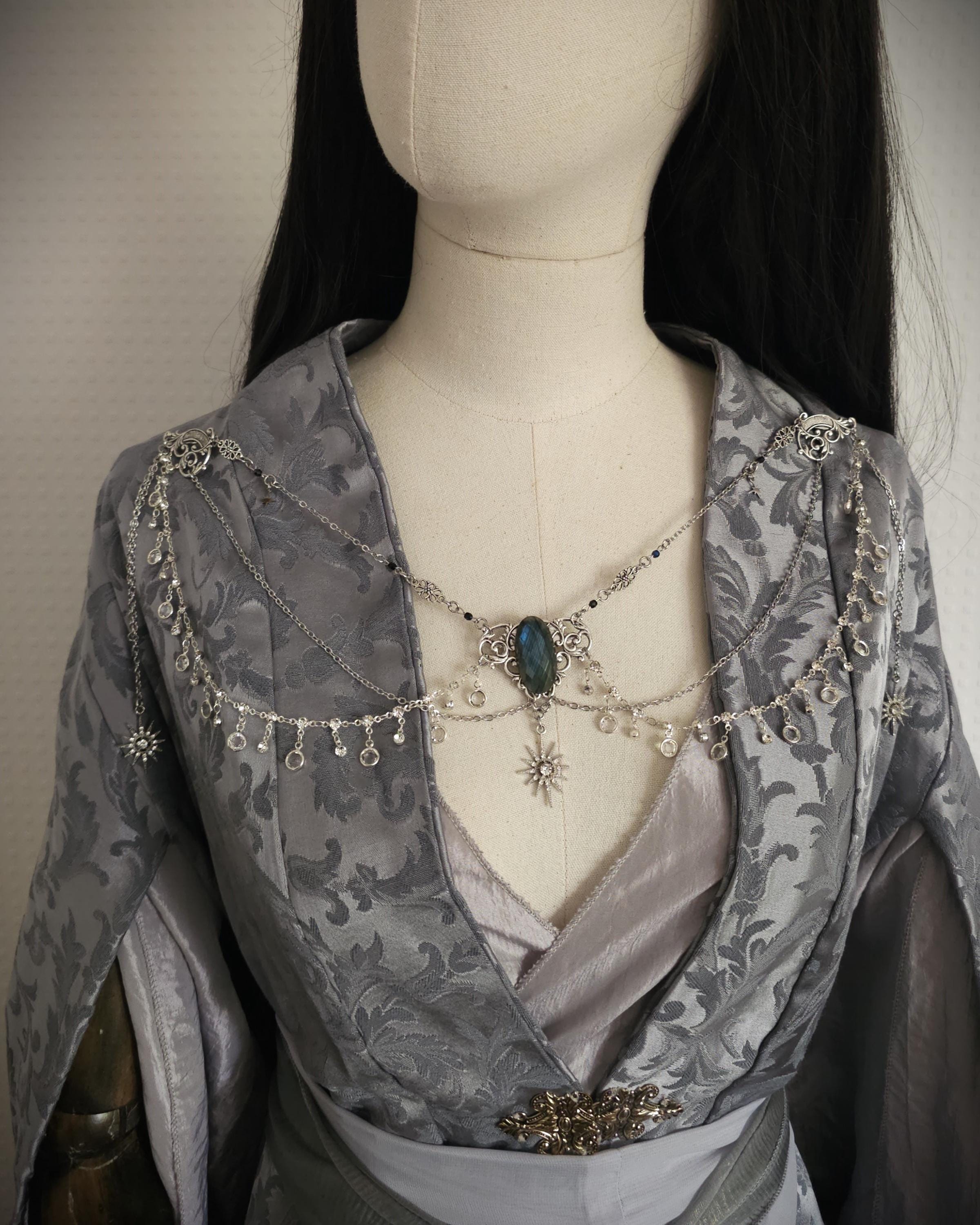 Labradorit Brosche ~ Ausschnittschmuck Silber ~ Elfischer Fantasy Schmuck ~ Schulterkette