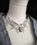 Mond Halsreif mit grünem Labradorit ~ Celestial Gothic Fantasy Schmuck