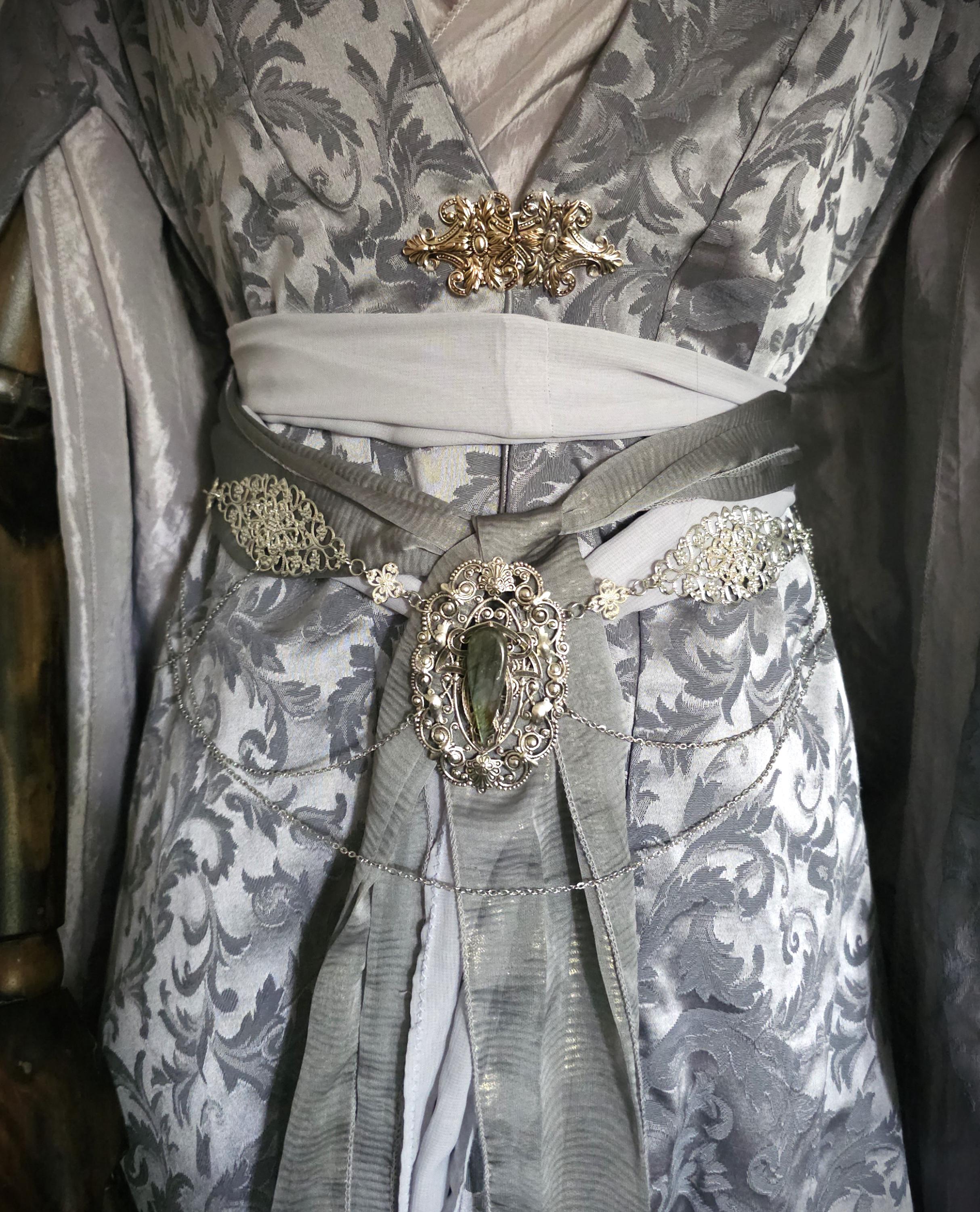 Fantasy Schmuckgürtel mit Labradorit ~ Elbischer Kettengürtel ~ Art Nouveau Hüftschmuck ~ größenverstellbar