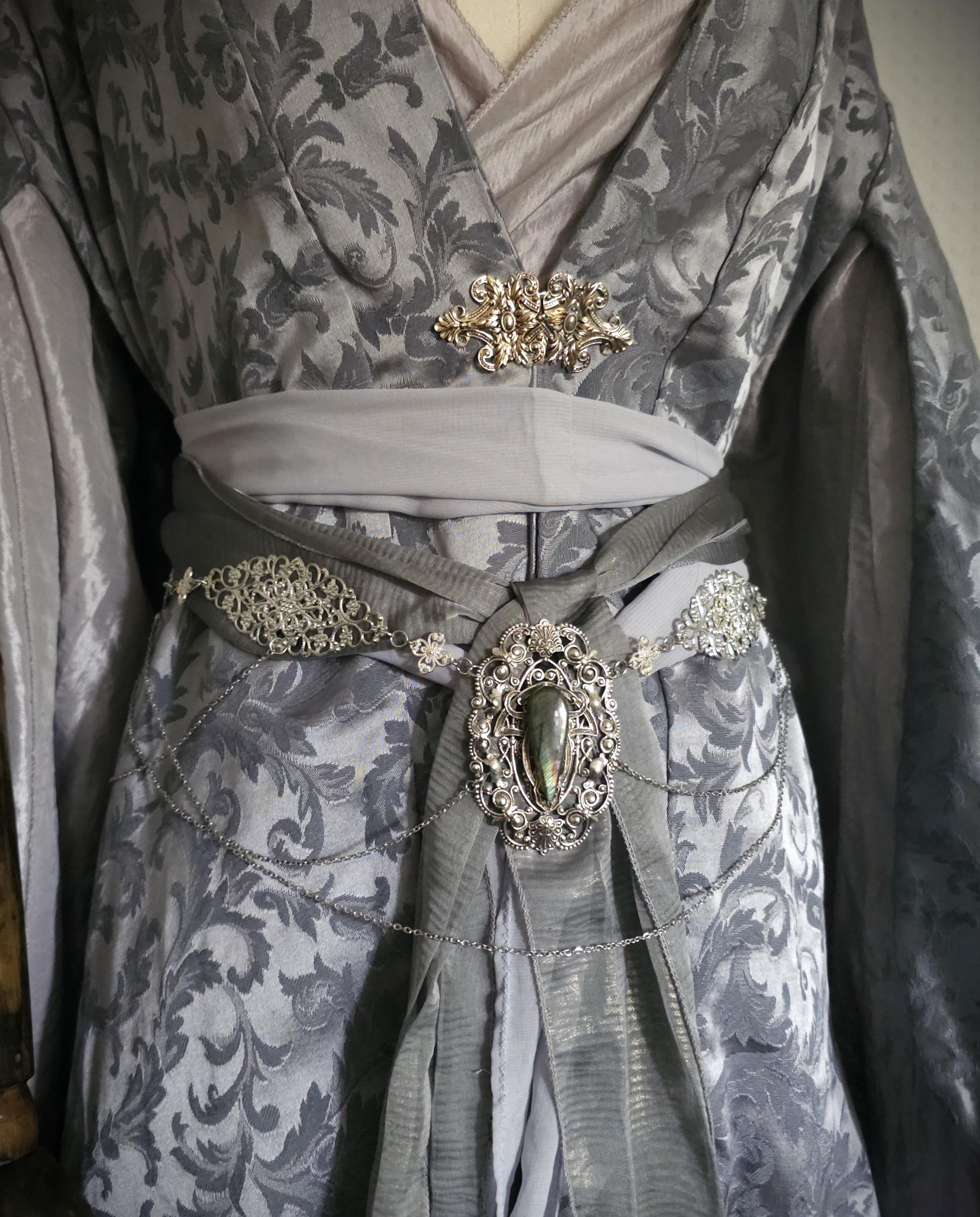 Fantasy Schmuckgürtel mit Labradorit ~ Elbischer Kettengürtel ~ Art Nouveau Hüftschmuck ~ größenverstellbar