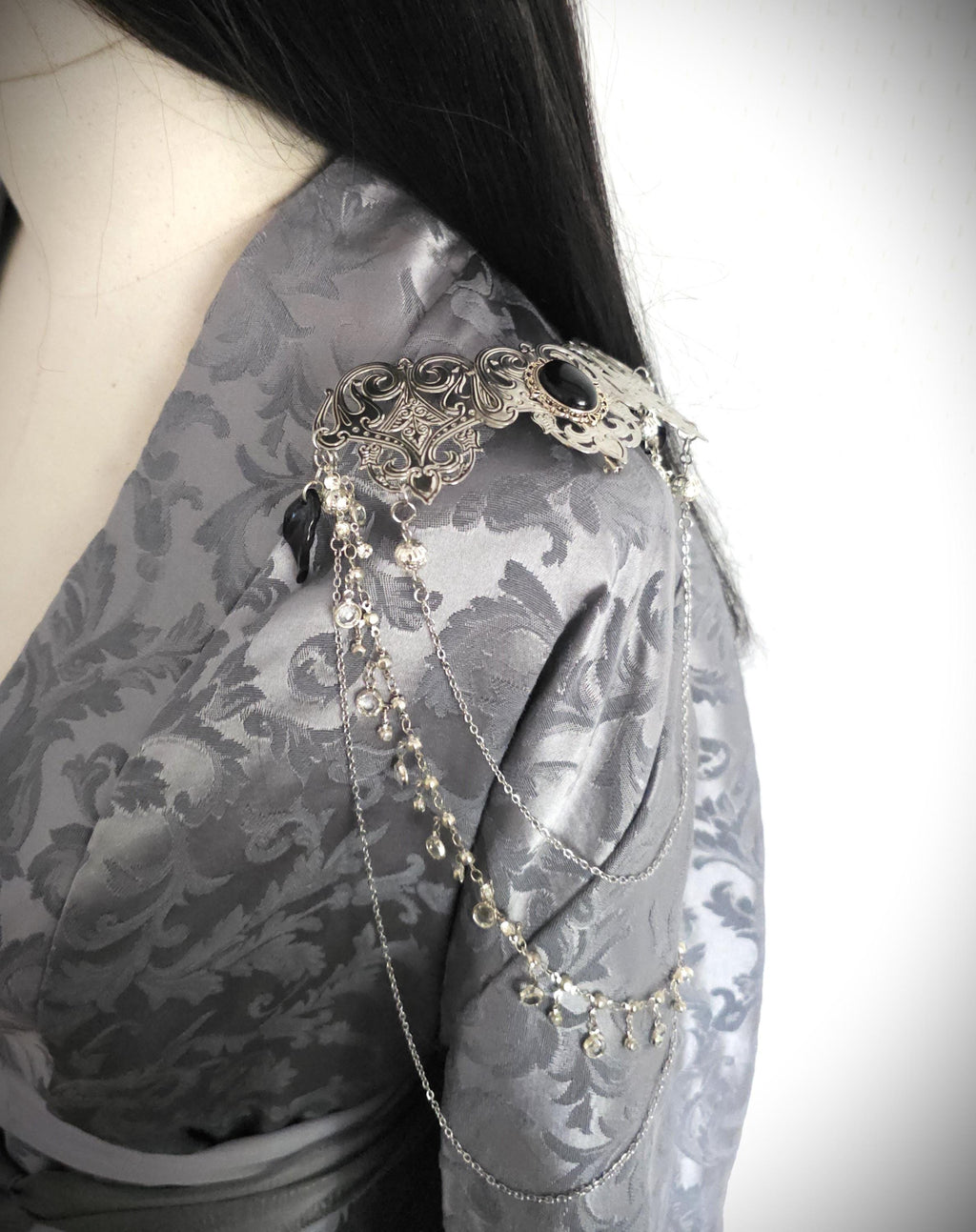 Broschen Paar mit Blaufluss Cabochon ~ Kostüm Accessoire ~Pin Brosche Schalnadel ~ Hochzeits-Schmuck