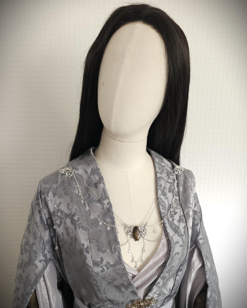 Labradorit Broschenkette ~ Fantasy Ausschnittschmuck mit Kristallketten~ Cape Chain ~