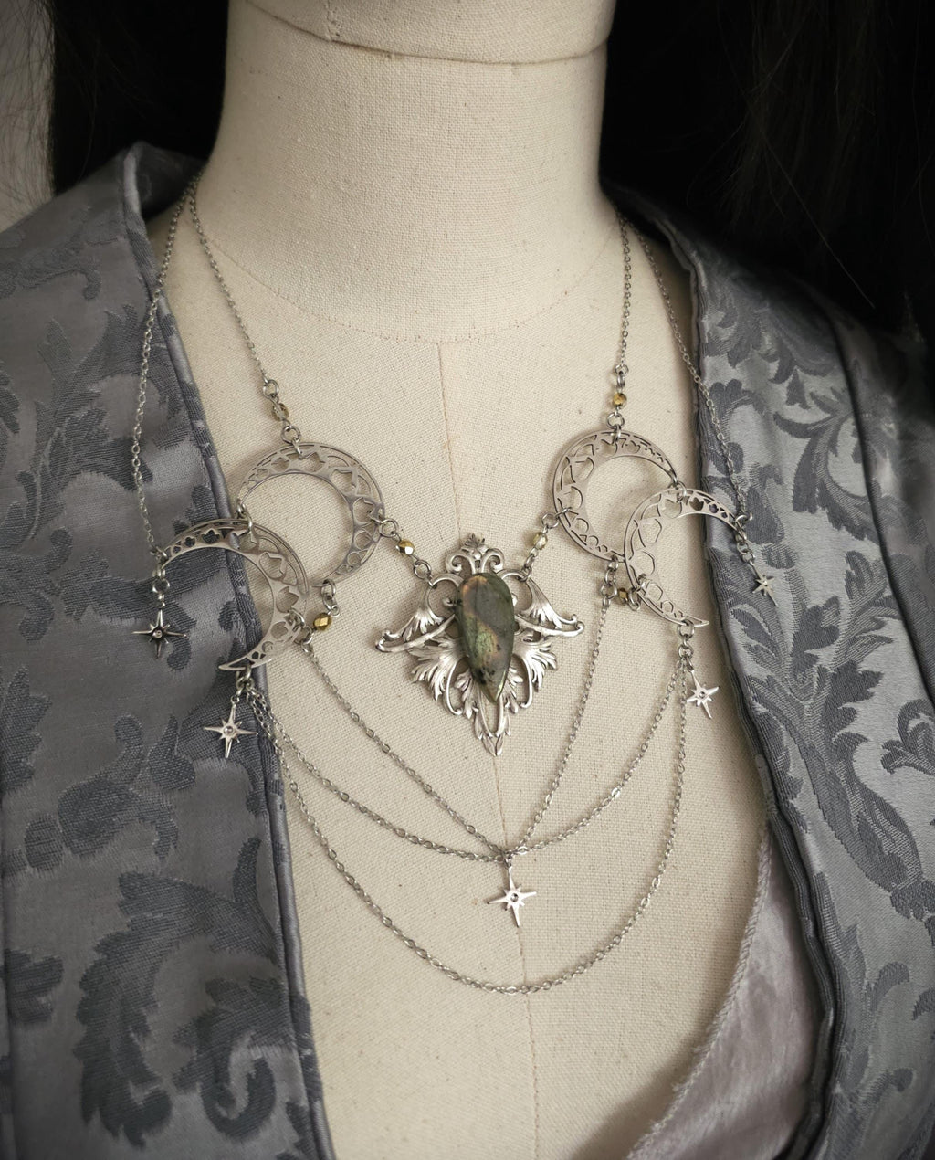 Labradorit Halskette mit Monden & Sternen – Celestial Witchy Fantasy Schmuck