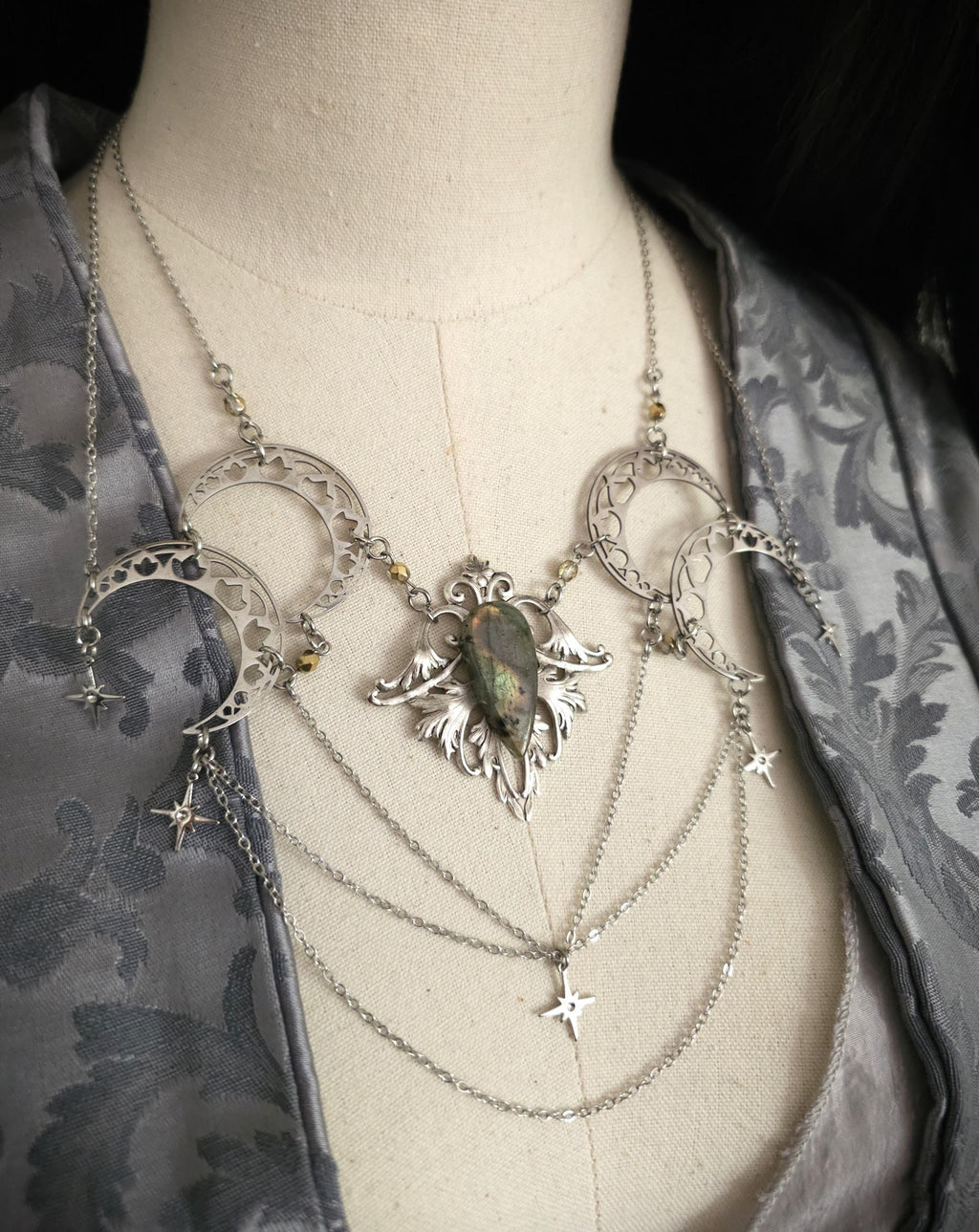 Labradorit Halskette mit Monden & Sternen – Celestial Witchy Fantasy Schmuck