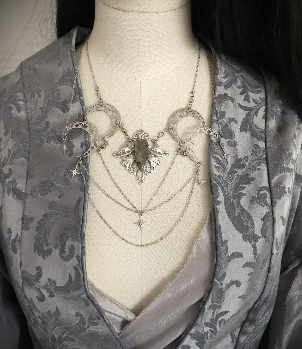 Labradorit Halskette mit Monden & Sternen – Celestial Witchy Fantasy Schmuck
