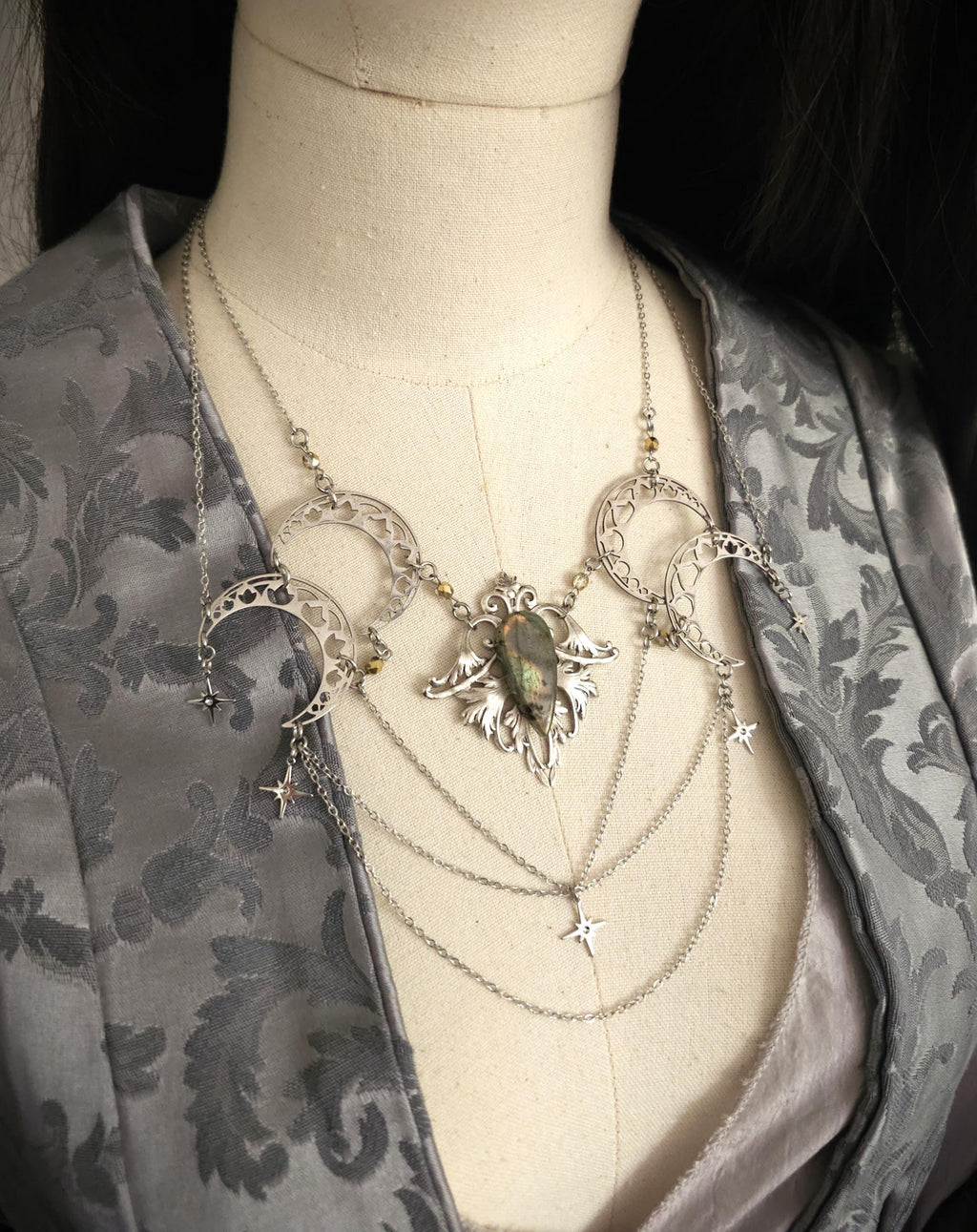 Labradorit Halskette mit Monden & Sternen – Celestial Witchy Fantasy Schmuck