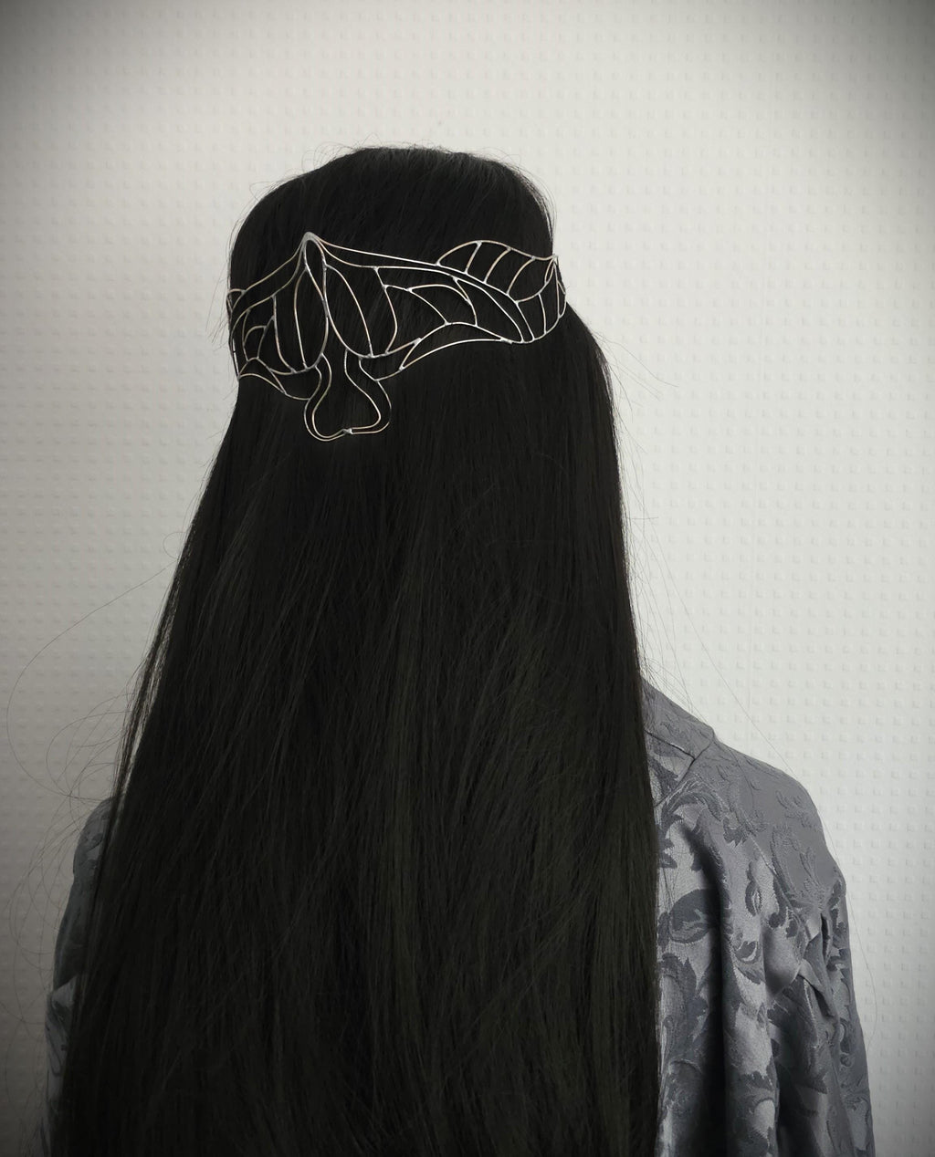 Elfen Diadem ~ versilberte Draht Tiara ~ Art Nouveau Mottendesign ~ Kopfschmuck ~ Hochzeit