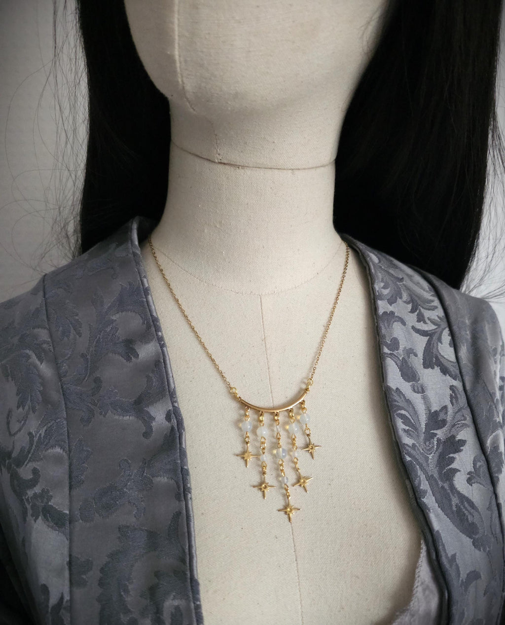 Goldene Stern Halskette ~ Opalith Perlen Choker ~Celestial Schmuck ~Größenverstellbar