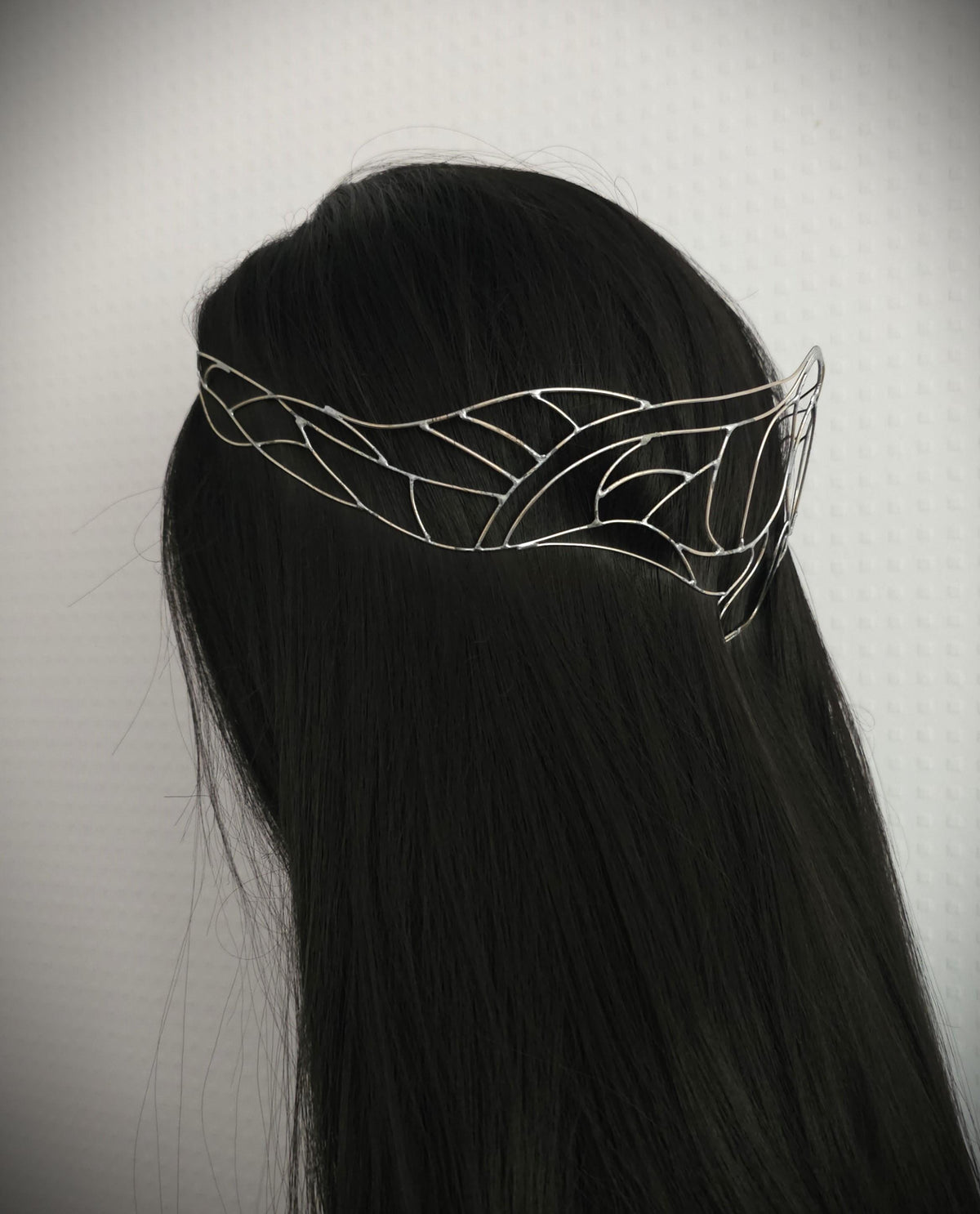 Elfen Diadem ~ versilberte Draht Tiara ~ Art Nouveau Mottendesign ~ Kopfschmuck ~ Hochzeit