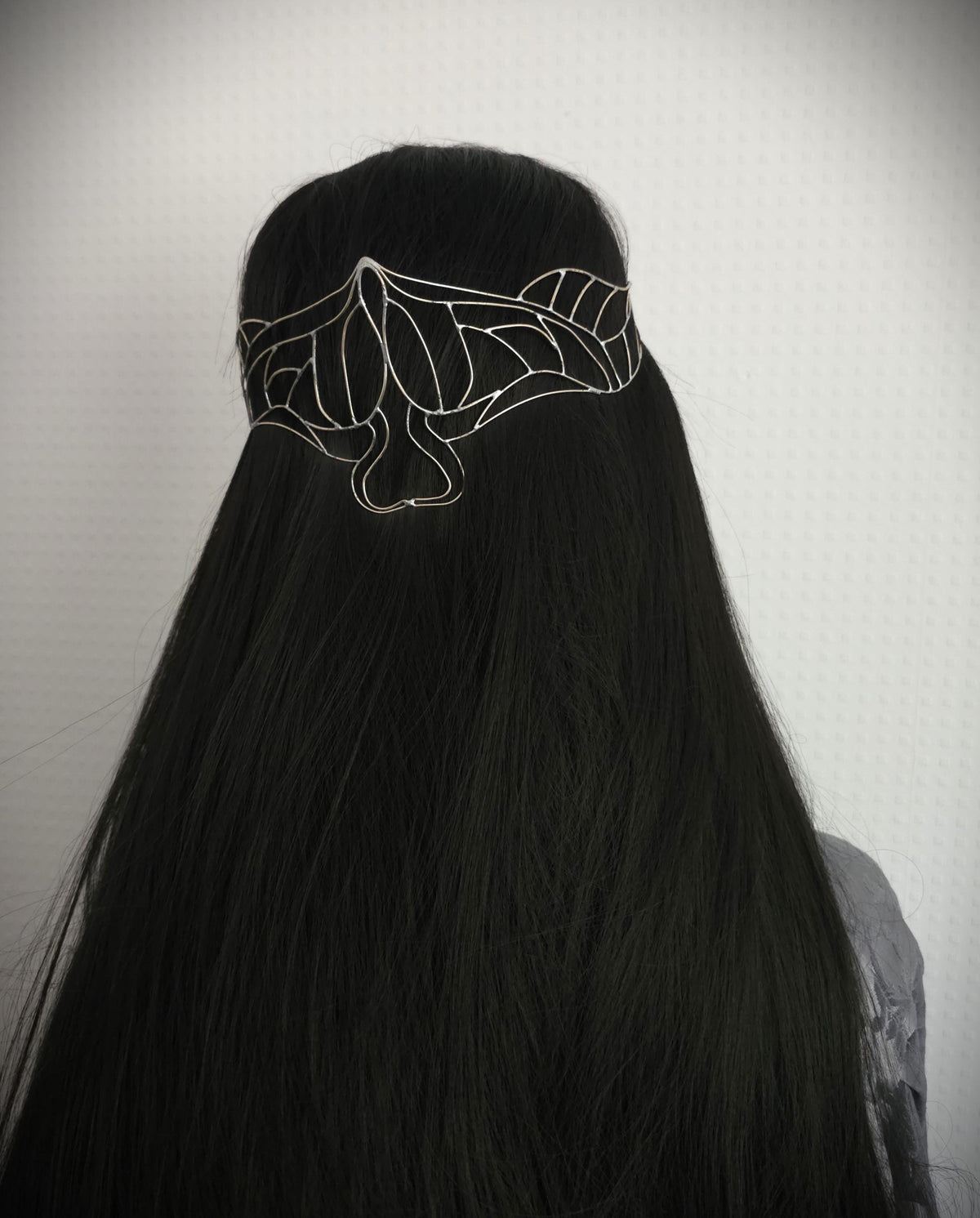 Elfen Diadem ~ versilberte Draht Tiara ~ Art Nouveau Mottendesign ~ Kopfschmuck ~ Hochzeit