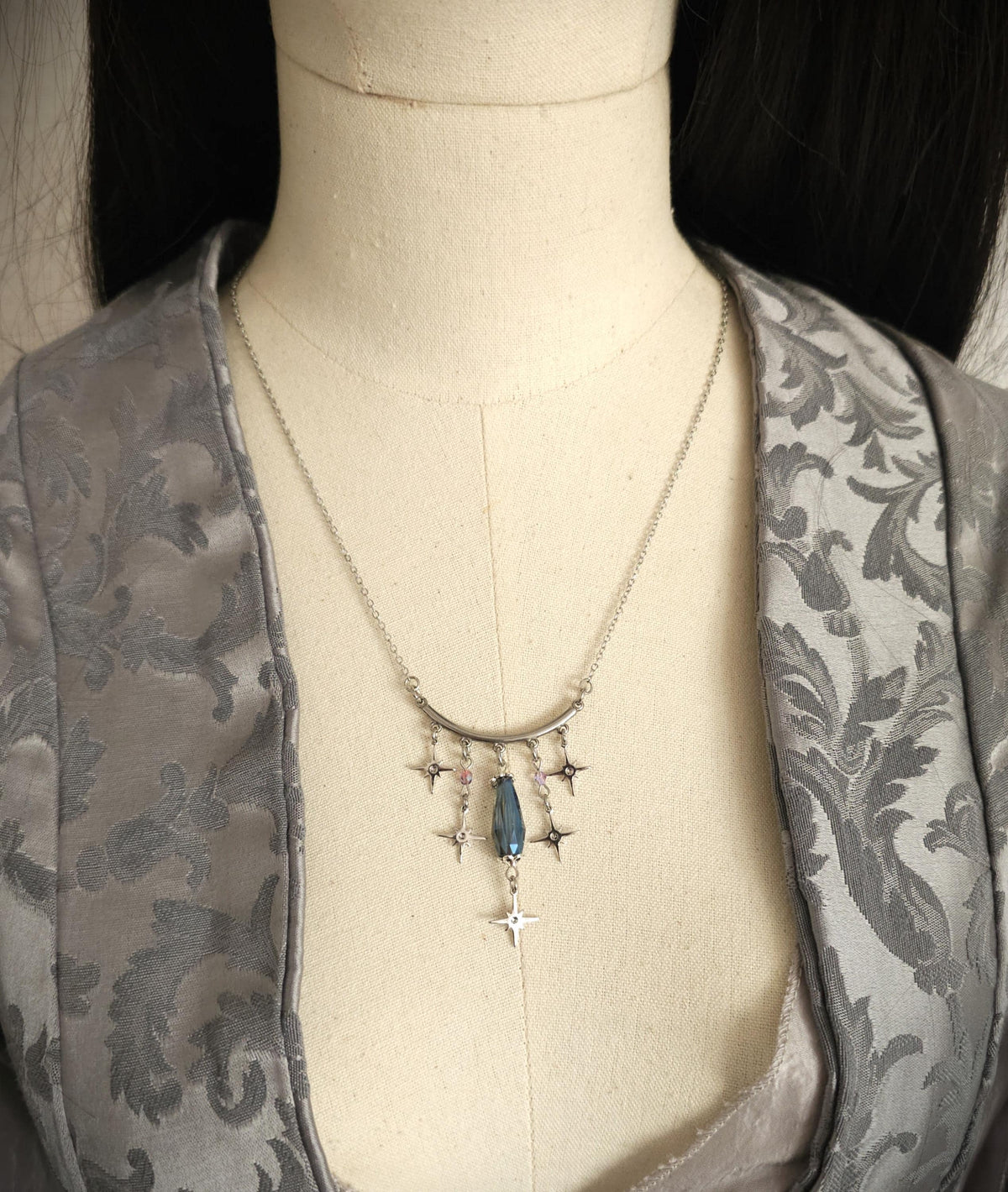 Edelstahl Halskette mit blaugrauer Glasperle ~ Stern Choker ~ Celestial Schmuck ~ Fantasy Accessoire ~ Sternenschmuck