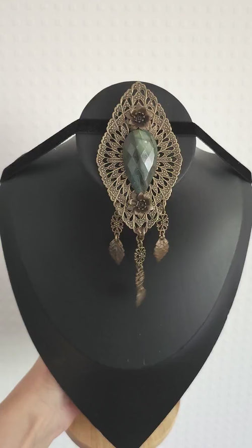 Art Nouveau Brosche mit Labradorit ~ Elfenschmuck ~ Bronzener Fantasy Pin ~ Jugendstil Unikat