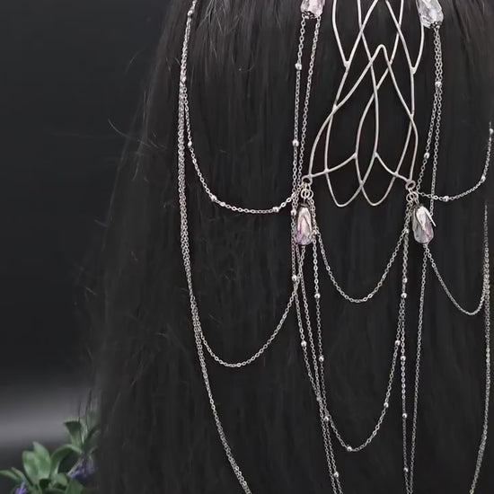 Versilbertes Headpiece - Mittelscheitel Diadem - Fantasy Tiara - Krone mit Ketten und Perlen - Hochzeit, Cosplay & LARP