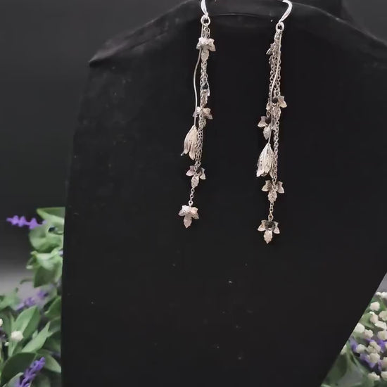 Silberne Hängeohrringe mit Glas-Perlen in Rose, Fantasievolle Blatt-Ohrringe