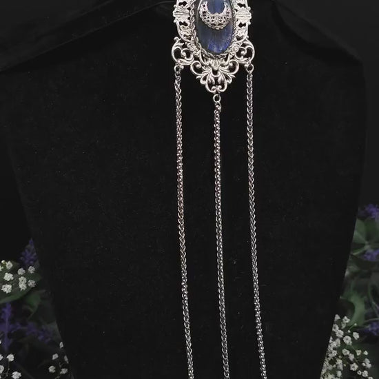 Art Nouveau Brosche mit Mondsymbolik, Kostüm Accessoire, Fantasy Pin, Gothic Schmuck