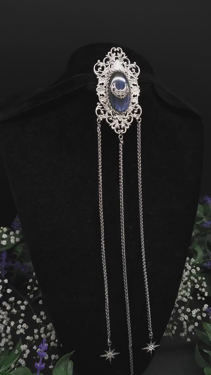 Art Nouveau Brosche mit Mondsymbolik, Kostüm Accessoire, Fantasy Pin, Gothic Schmuck