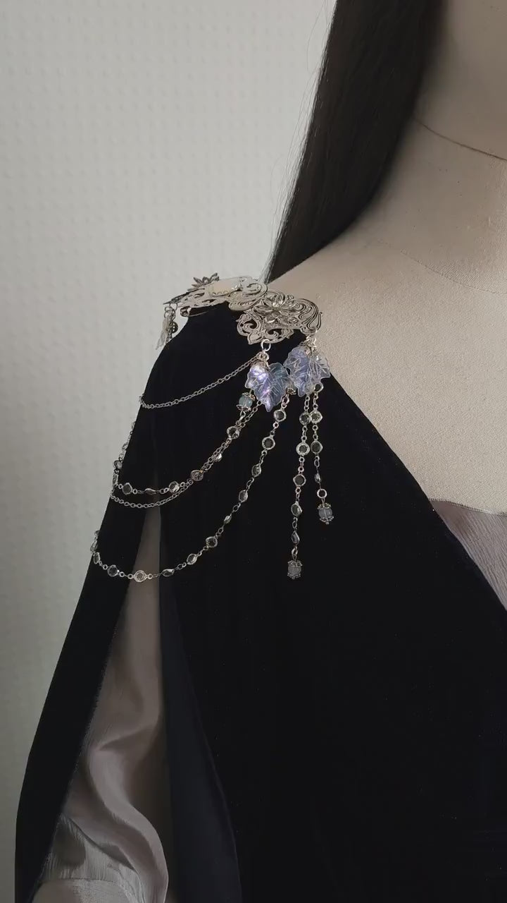 Schulterbroschen Paar "Myrayné" ~ Hochzeit und Kostüm Accessoire ~ LARP Cosplay Mittelalter ~ Brosche, Schalnadel ~ Brautschmuck