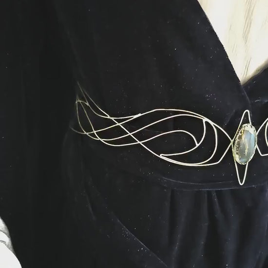 Handgefertigter Gürtel aus versilbertem Draht ~ Kostüm Accessoire mit Labradorit ~ Braut und Hochzeitsschmuck ~ größenverstellbar ~