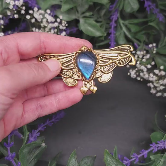 Goldene Art Nouveau Haarspange mit blauem Labradorit – Jugendstil Schmetterlingsdesign – Zwei Steinvarianten – Elegantes Vintage Accessoire