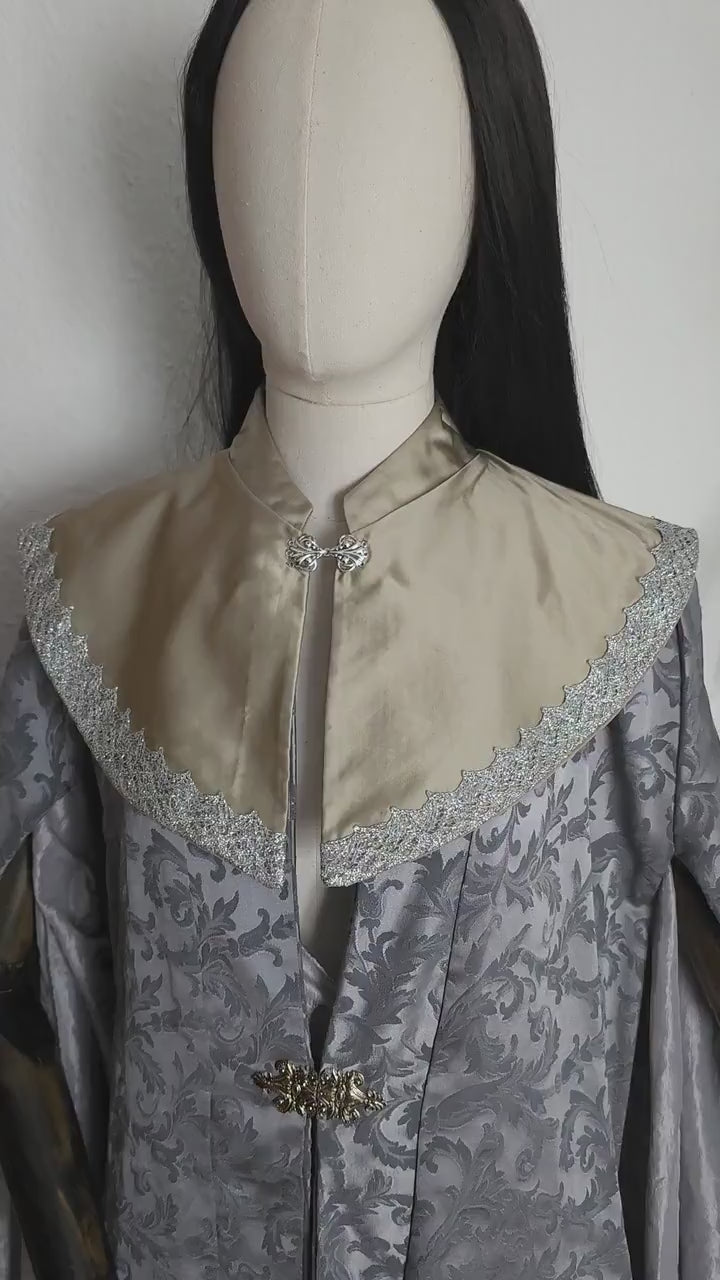 Nackenwärmer "Millayná", Elbische Gugel, Salbeigrün, Silber, Fantasy Accessoire, Mittelalter Schal, Hexen Capelet