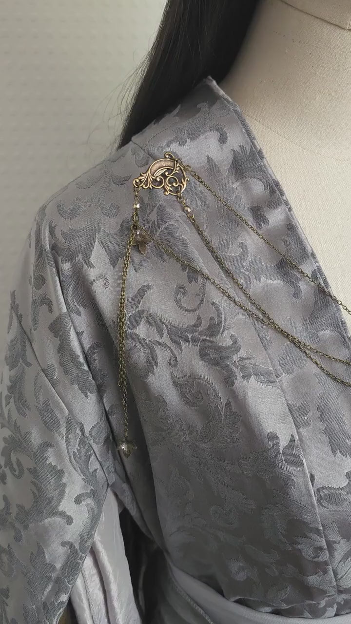 Labradorit Broschenkette ~ Fantasy Ausschnittschmuck mit Blättern ~ Cape Chain Bronze