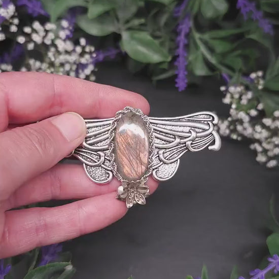 Silberne Jugendstil Haarspange mit seltenem gold-grünem Labradorit – Art Nouveau Schmuck