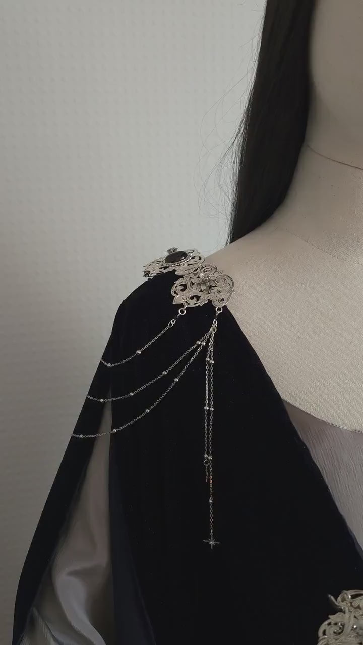 Schulterbroschen-Paar mit filigranen Sternen ~ Kostüm-Accessoire, Elben & Elfen Schmuck ~ Fantasy, Cosplay, Mittelalter ~ Braut und Hochzeit