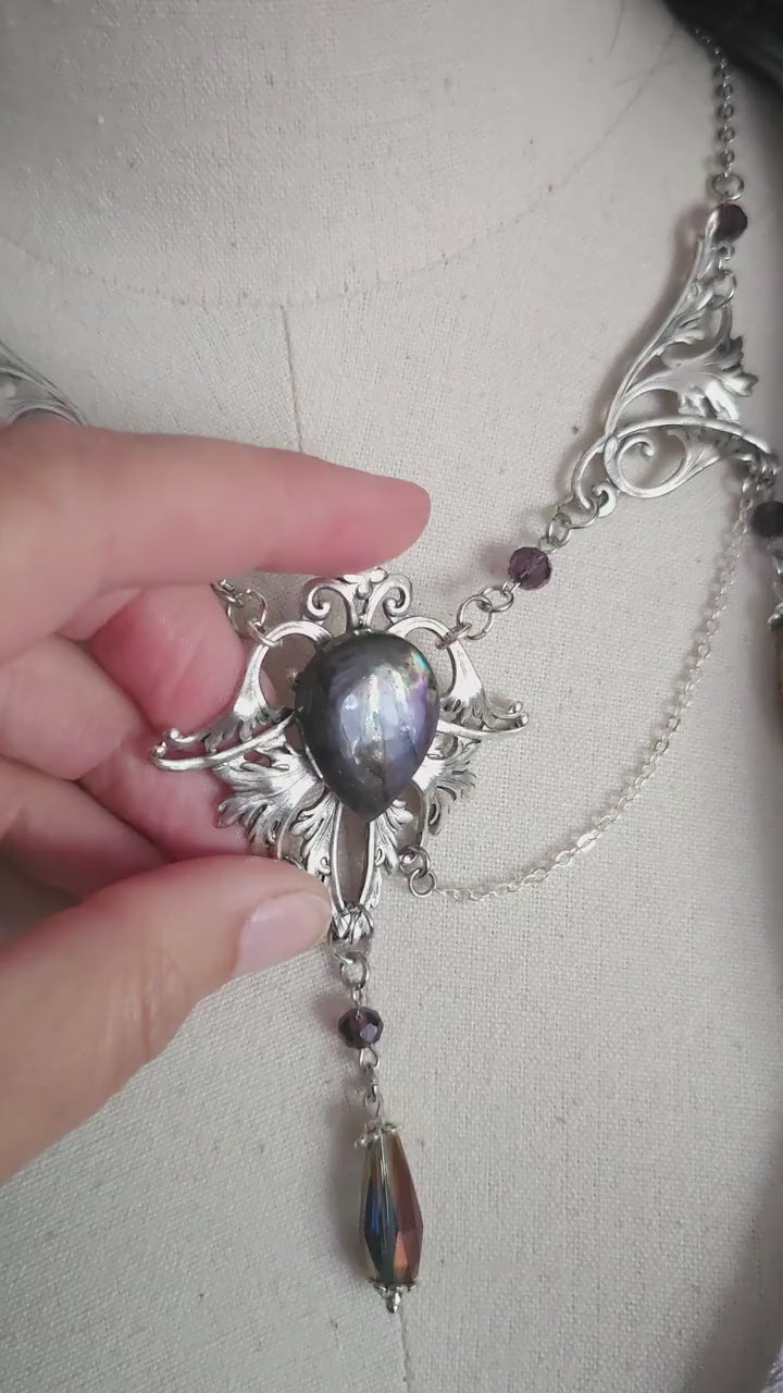 Labradorit Halskette Art Nouveau ~ Jugendstil Kette mit violettem Labradorit ~ Fantasy Schmuck ~ Gothic Statement Necklace