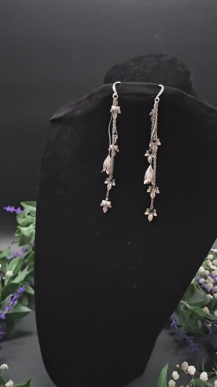 Silberne Hängeohrringe mit Glas-Perlen in Rose, Fantasievolle Blatt-Ohrringe