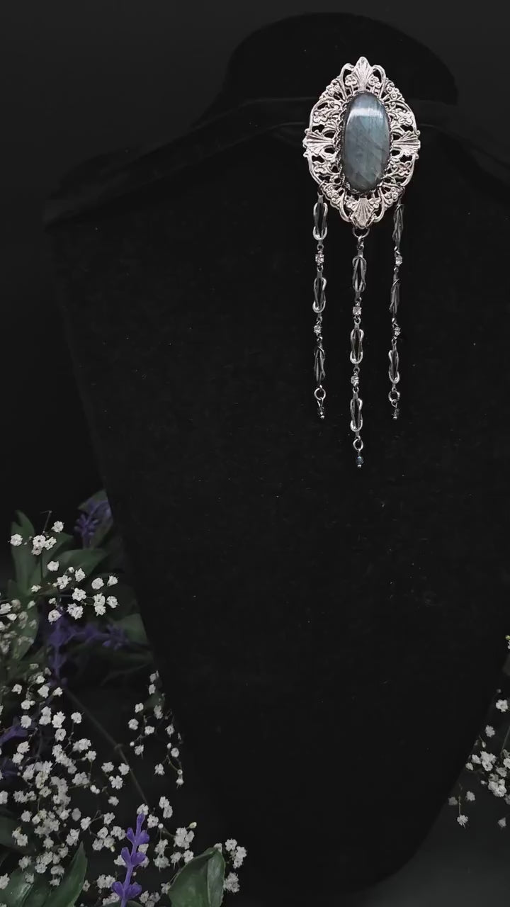 Jugendstil Brosche mit Labradorit ~ Zirkonia & Edelstahl-Ketten ~ Kostüm Accessoire